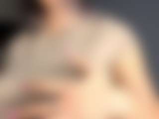 SeraNovelli's Live Sex Cam Show