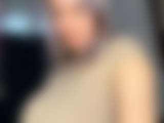 SeraNovelli's Live Sex Cam Show