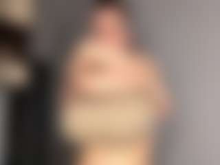 SeraNovelli's Live Sex Cam Show
