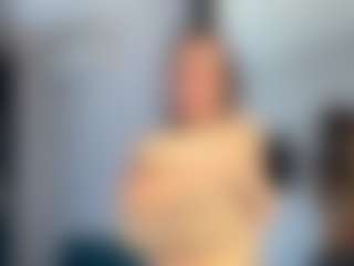 SeraNovelli's Live Sex Cam Show