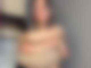 SeraNovelli's Live Sex Cam Show