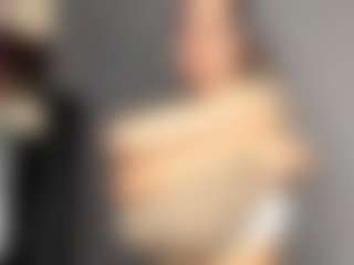 Live cam show with SeraNovelli - Hairy Pussy on hrnylive.com
