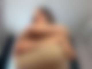 Live cam show with SeraNovelli - Hairy Pussy Brown Hair on Big Tits