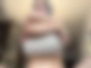 SeraNovelli's Live Sex Cam Show