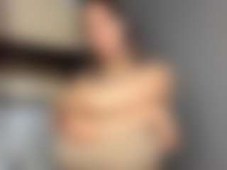SeraNovelli's Live Sex Cam Show