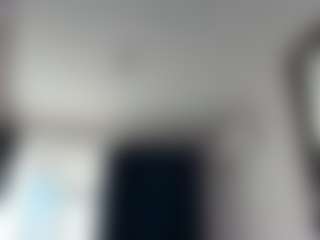 Live cam show with SeraNovelli - Blonde Hair Petite on Camming Site