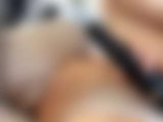 SeraNovelli's Live Sex Cam Show