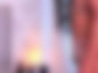 Live cam show with ShaynaRosc - Flat Chested on Camming Site