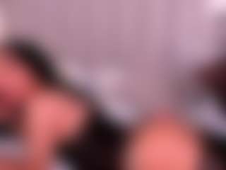 Live cam show with ShaynaRosc - Flat Chested on Uber Horny