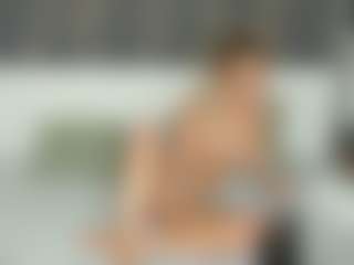 Live cam show with HarleyDreamy - Thin on live.xbliss.ai