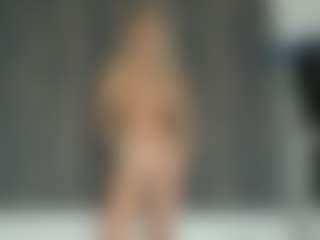 Live cam show with HarleyDreamy - Thin on livesexfox.com
