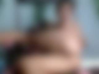 karolsweetvagi's Live Sex Cam Show