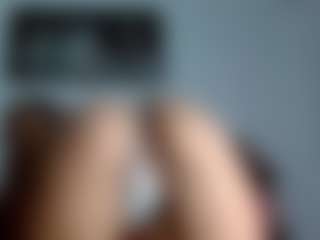 karolsweetvagi's Live Sex Cam Show