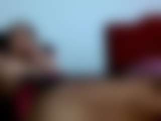 Live cam show with karolsweetvagi - Petite Young Adult on xDating