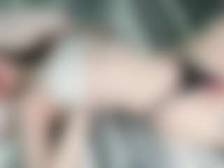 Live cam show with Tori - Body Massage on live.xheat.ai