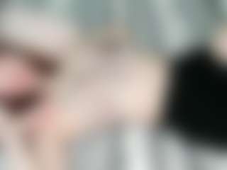 Live cam show with Tori - Fuck on WildCum