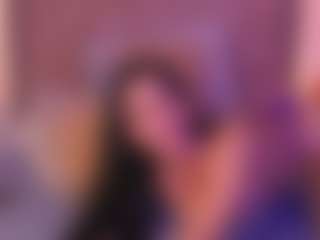 Live cam show with MIA SANTA - Squirt on chickslive.net