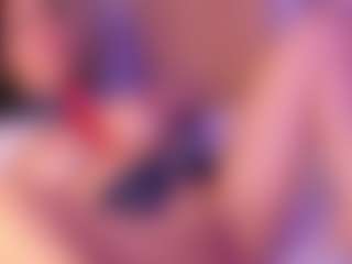 Live cam show with MIA SANTA - Big Ass on galaxygirlnitro.com