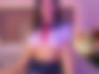 Live cam show with MIA SANTA - Cum In Pussy on dropp.cam