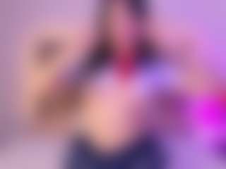 Live cam show with MIA SANTA - Sexwebcam on AdultVida.com