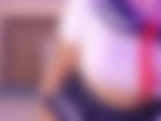 Live cam show with MIA SANTA - Teen (18+) on Camsoda
