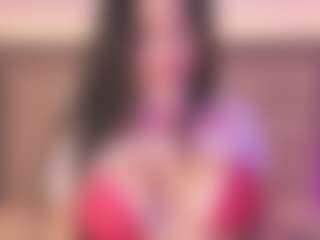 Live cam show with MIA SANTA - Busty on CSO-WL