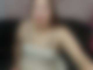 Live cam show with Oliviia-Ch - Mature on Camsoda