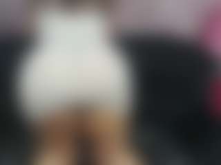 Live cam show with Oliviia-Ch - Mature on livesexfox.com