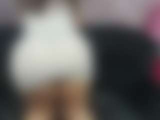 Live cam show with Oliviia-Ch - Facial on hrnylive.com