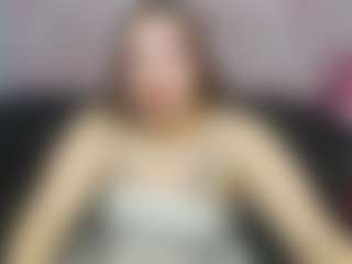Live cam show with Oliviia-Ch - Facial on hrnylive.com