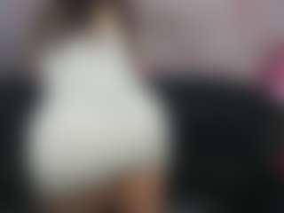 Live cam show with Oliviia-Ch - Mature on milfzrlive.com