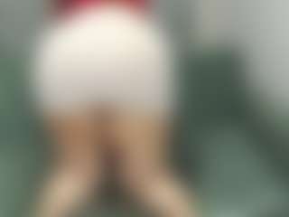 Live cam show with Oliviia-Ch - Cock Rating on Milfs Live