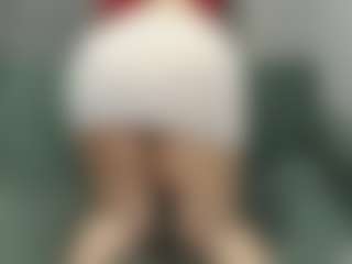 Live cam show with Oliviia-Ch - Hairy Pussy on Cam Slut