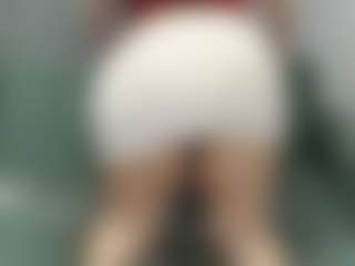 Live cam show with Oliviia-Ch - Facial on intimatelivegirls.com