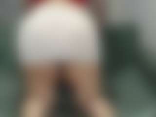 Live cam show with Oliviia-Ch - Facial on xDating