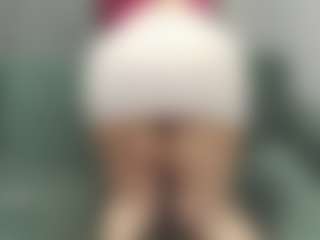 Live cam show with Oliviia-Ch - Red Hair on Chatstar