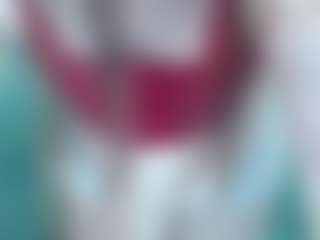 Live cam show with Oliviia-Ch - Facial on Free Soda