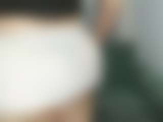 Live cam show with Oliviia-Ch - Hairy Pussy on AdultVida.com