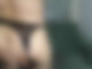 Oliviia-Ch's Live Sex Cam Show