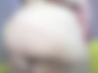Live cam show with Oliviia-Ch - Public Mature on Milf Play