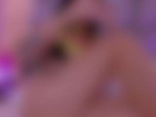 Live cam show with Samantha Pardo - Tittyfuck on hotwifechat.live