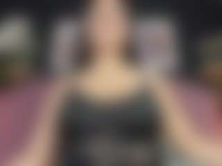Live cam show with Scarlet - Public on friskycurves.com