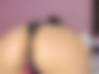 Scarlet's Live Sex Cam Show