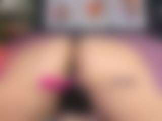 Scarlet's Live Sex Cam Show