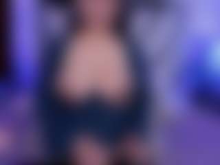 Scarlet's Live Sex Cam Show