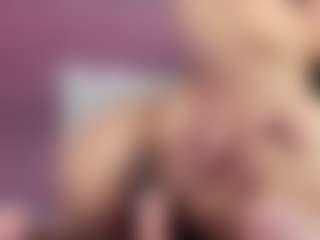 Scarlet's Live Sex Cam Show