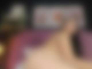 Scarlet's Live Sex Cam Show
