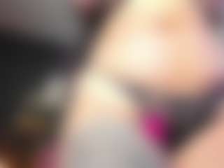 Scarlet's Live Sex Cam Show