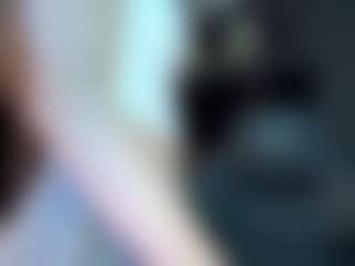 Live cam show with Elizabeth - Blonde Hair Petite on Stripli.com