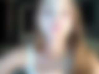 Live cam show with Elizabeth - Green Eyes on Fit Hotties